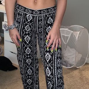 Pattern pants